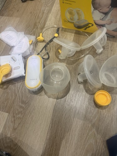 Medela breast pump double - breast,